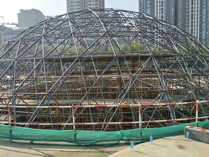 海城球形网架钢结构施工
